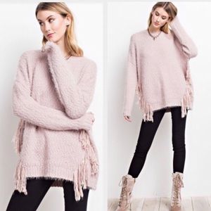💗LAST M/L Fuzzy Wuzzy SOFT Orchid Fringe Sweater.